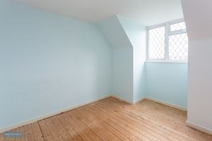 Bedroom- click for photo gallery